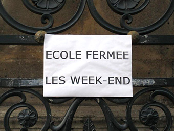 �w�Z�͏T�����x��