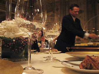 �p���̎O�c��