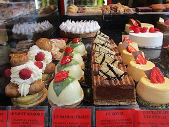 �ނނ��A�V�N����